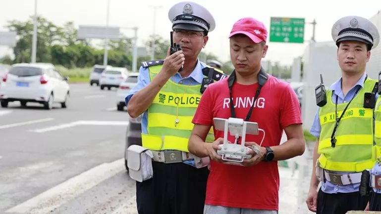 珠海交警启用无人机抓拍交通违法，500多司机被扣分